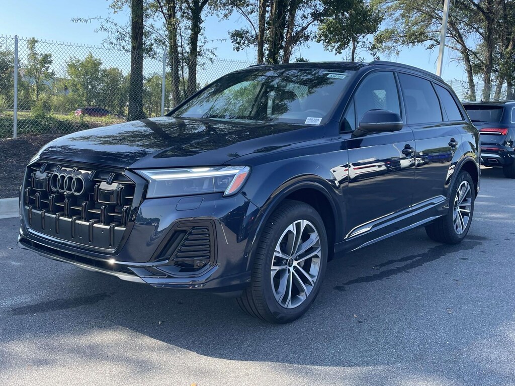 New 2026 Audi Q7 45 Premium Sport Utility