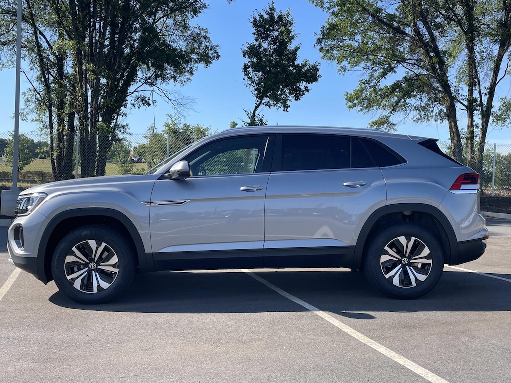 New 2026 Volkswagen Atlas Cross Sport 2.0T SE Sport Utility
