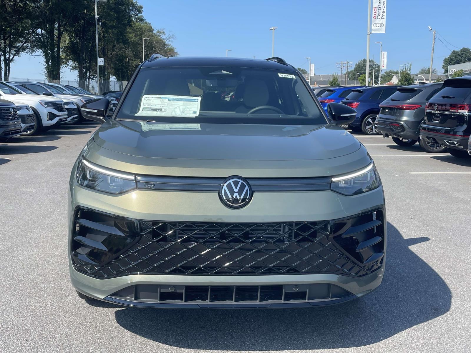 New 2026 Volkswagen Tiguan 2.0T SE R-Line Black Sport Utility