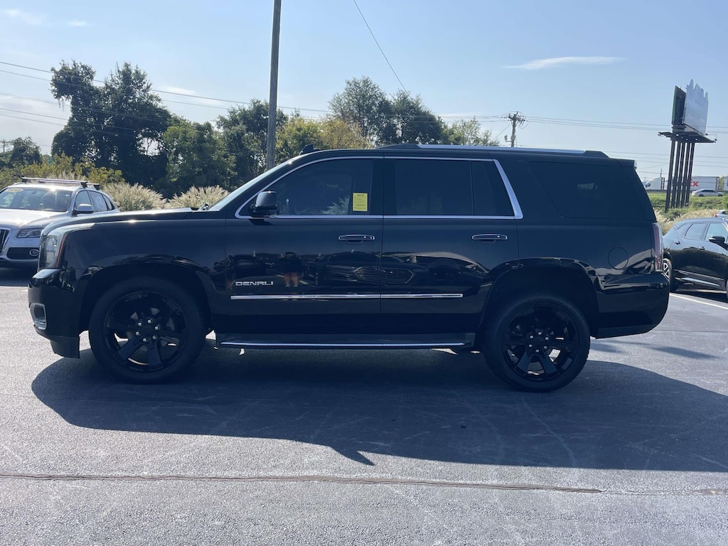 Used 2017 GMC Yukon 4WD Denali Sport Utility