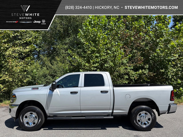 New 2026 Ram 2500 Tradesman Crew Hemi 4WD SWB Pickup S20111 in Hickory, NC
