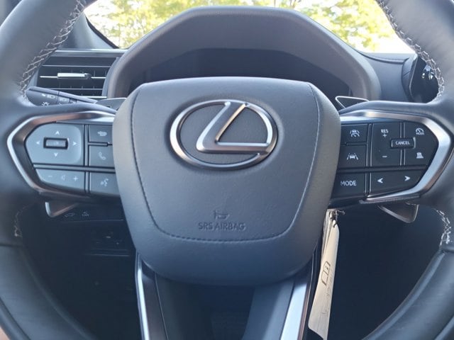2026 Lexus LX 700h Luxury - Photo 8