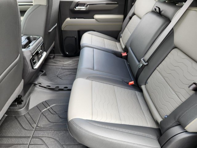 2026 Chevrolet Silverado 1500 ZR2 - Photo 16
