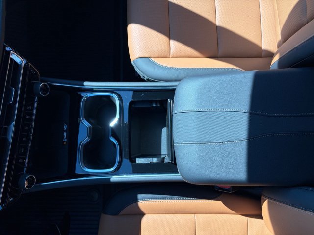 2027 Chevrolet Traverse Z71 - Photo 15
