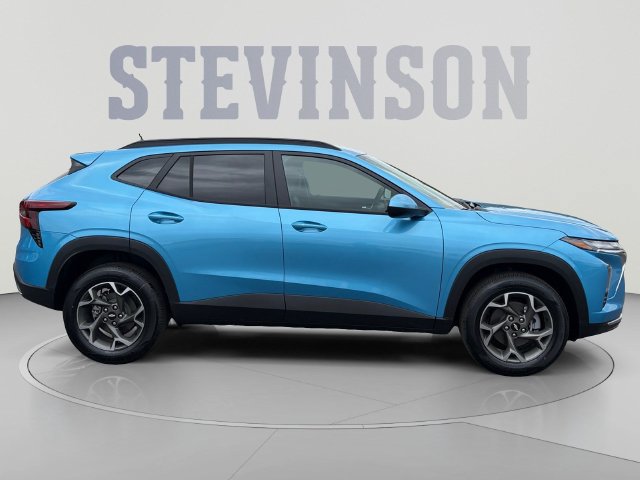2026 Chevrolet Trax LT - Photo 6