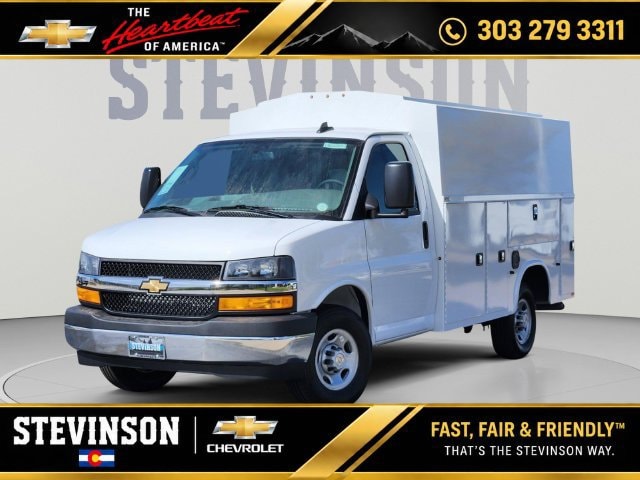 2026 Chevrolet Express Cutaway Base