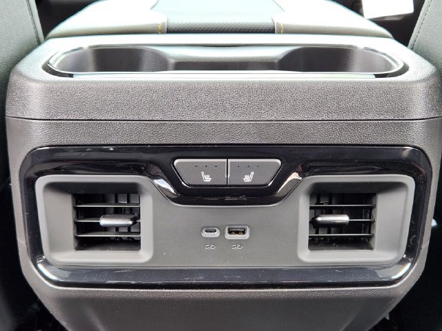 2026 Chevrolet Silverado 1500 ZR2 - Photo 33