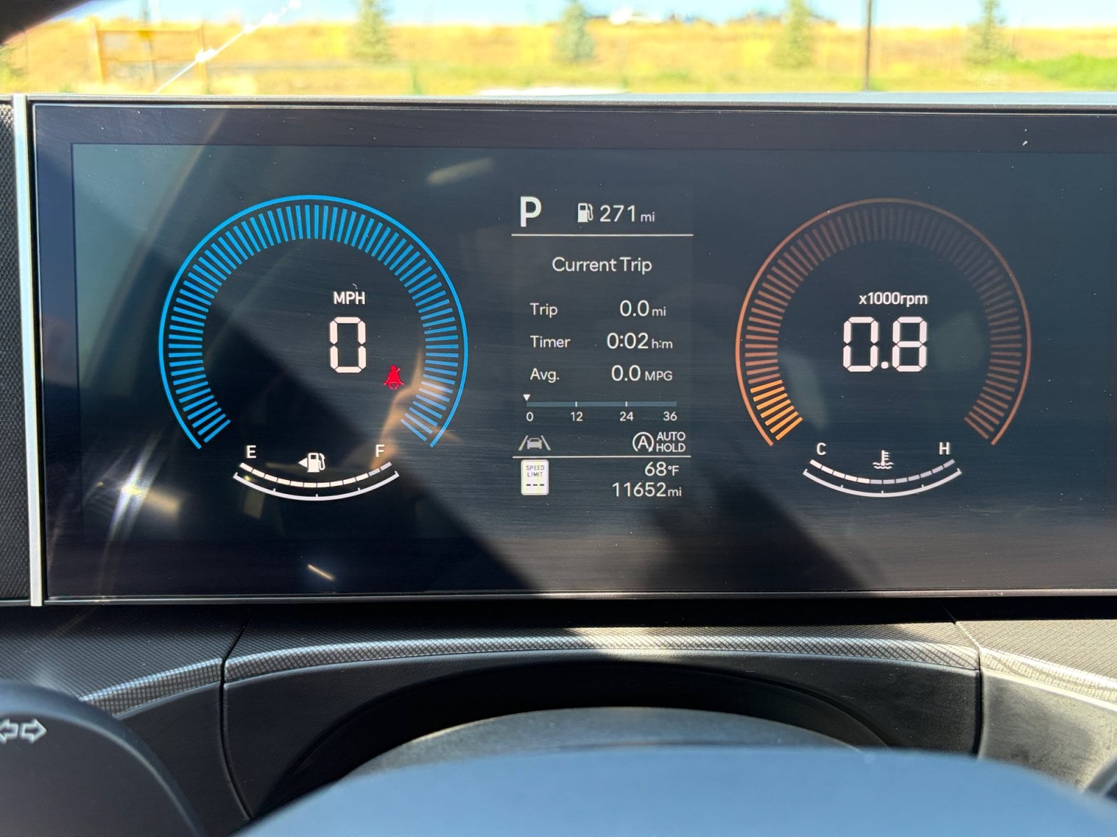 2025 Hyundai Santa Fe SE - Photo 12
