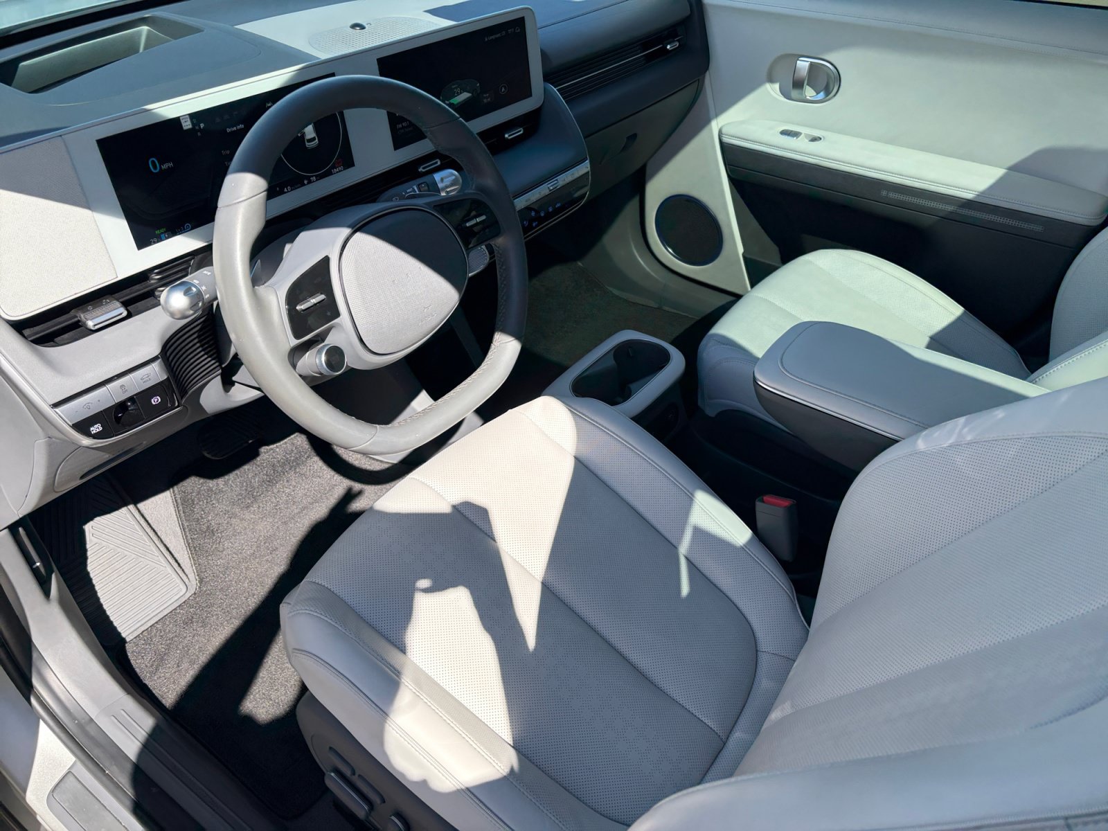 2024 Hyundai IONIQ 5 Limited - Photo 15