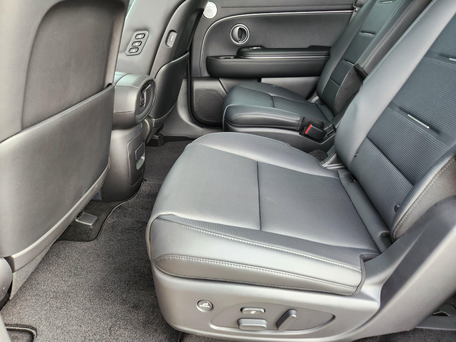 2026 Hyundai Palisade Calligraphy - Photo 12