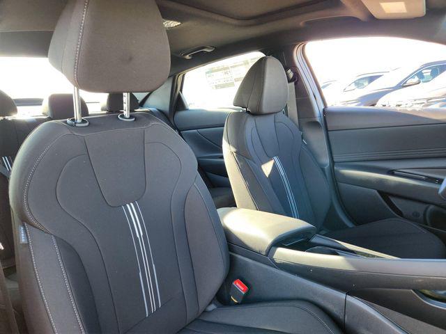 2026 Hyundai Elantra SEL - Photo 14