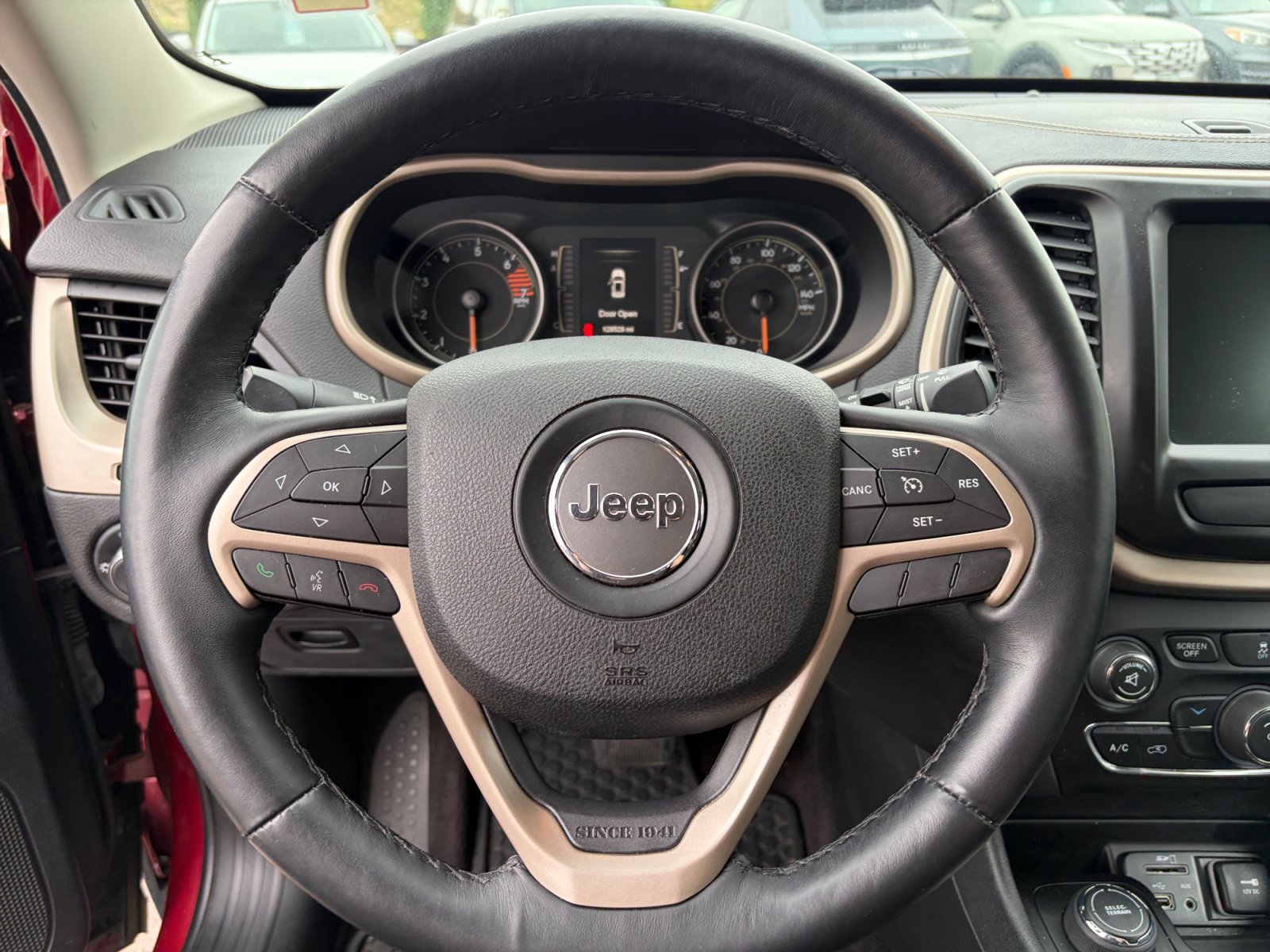 2017 Jeep Cherokee Latitude - Photo 10