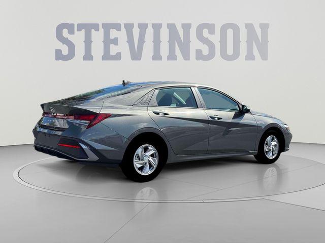 2026 Hyundai Elantra SE - Photo 8