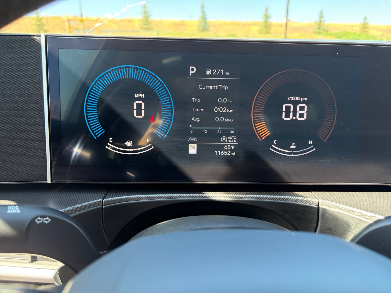 2025 Hyundai Santa Fe SE - Photo 11