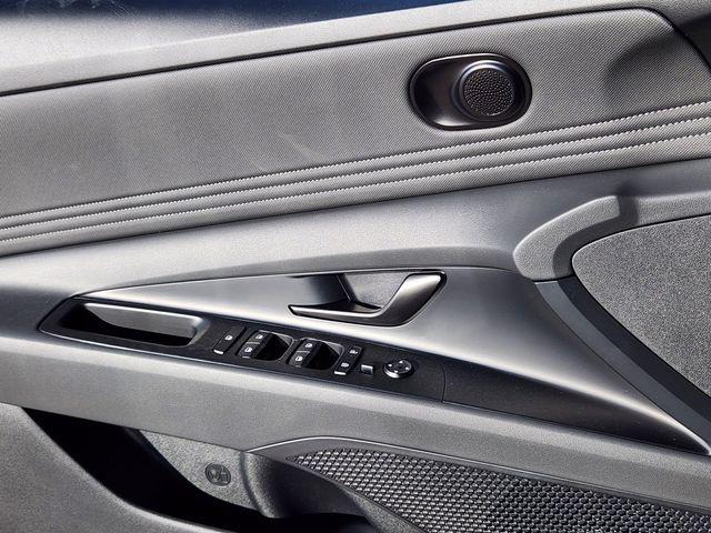 2026 Hyundai Elantra SEL - Photo 7