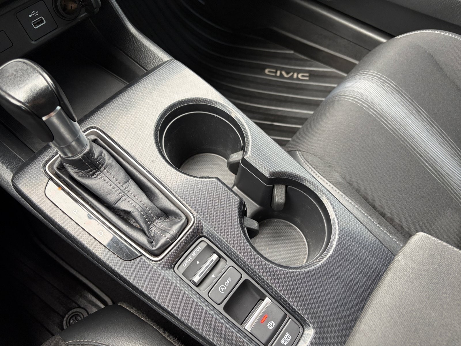 2024 Honda Civic Hatchback Sport - Photo 16