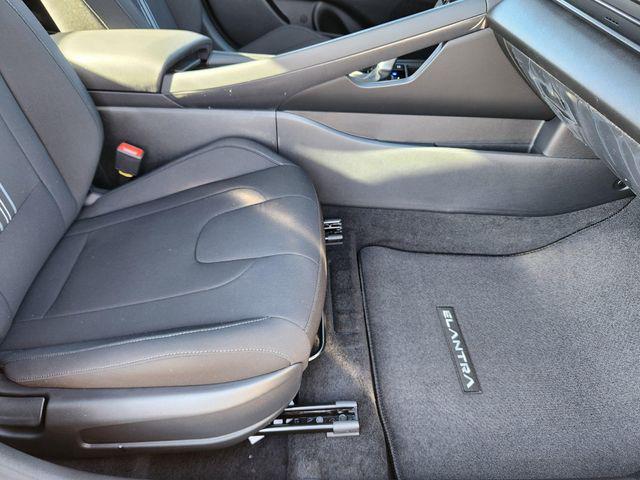 2026 Hyundai Elantra SEL - Photo 15