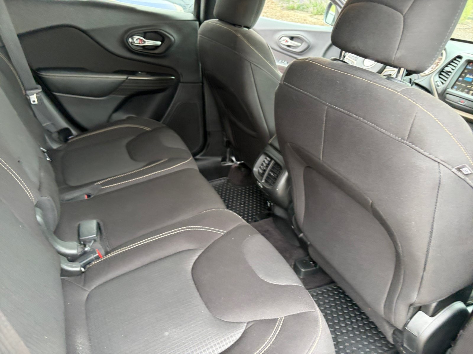 2017 Jeep Cherokee Latitude - Photo 19