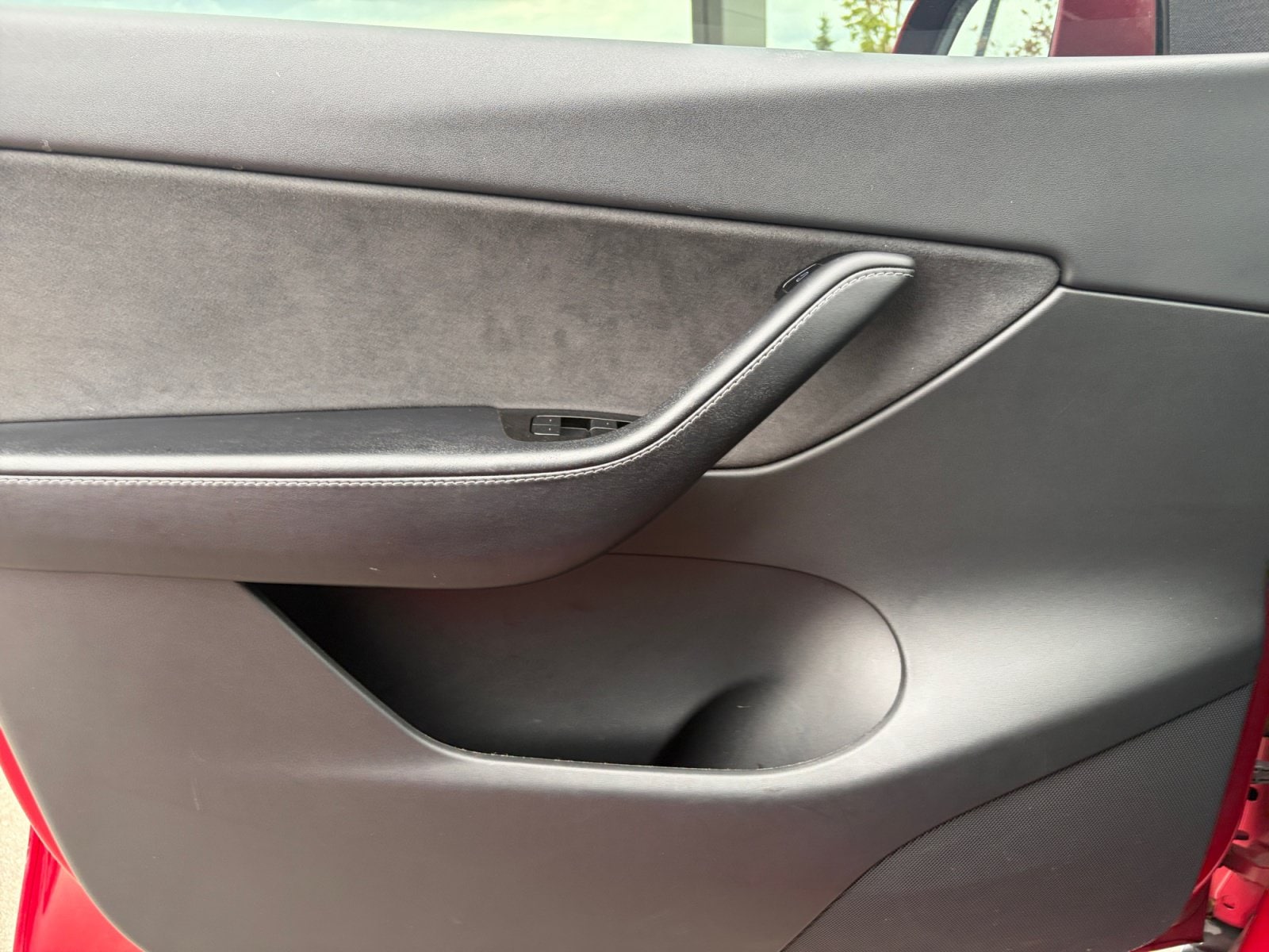 2020 Tesla Model Y Long Range - Photo 14