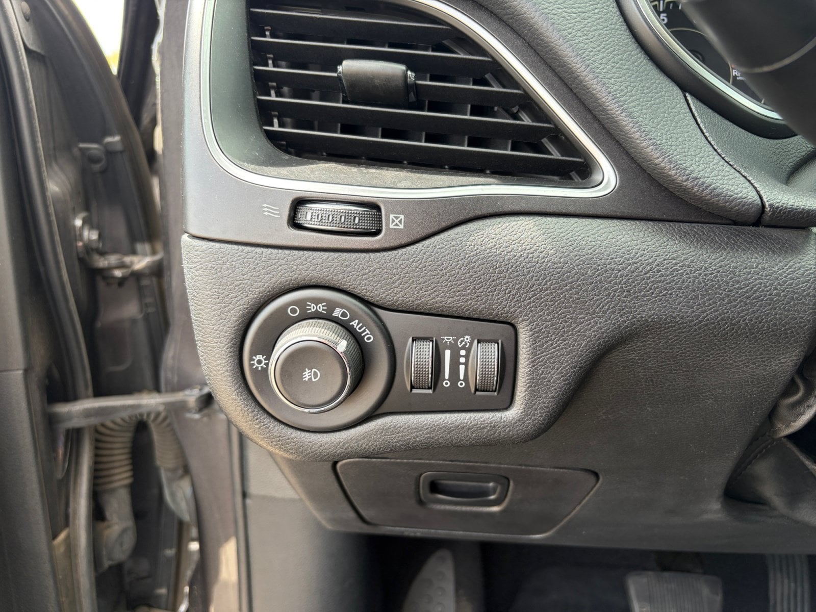 2019 Jeep Cherokee Trailhawk - Photo 12
