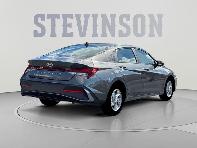 2026 Hyundai Elantra SE - Photo 7