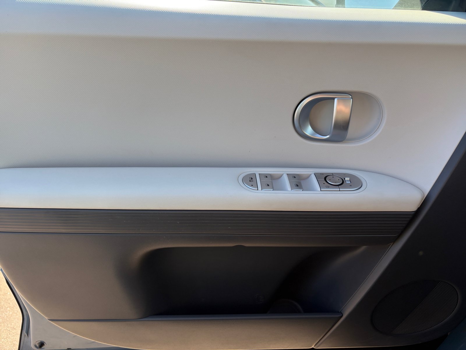 2024 Hyundai IONIQ 5 SEL - Photo 14