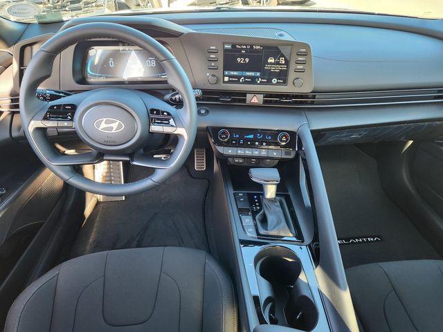 2026 Hyundai Elantra SEL - Photo 11