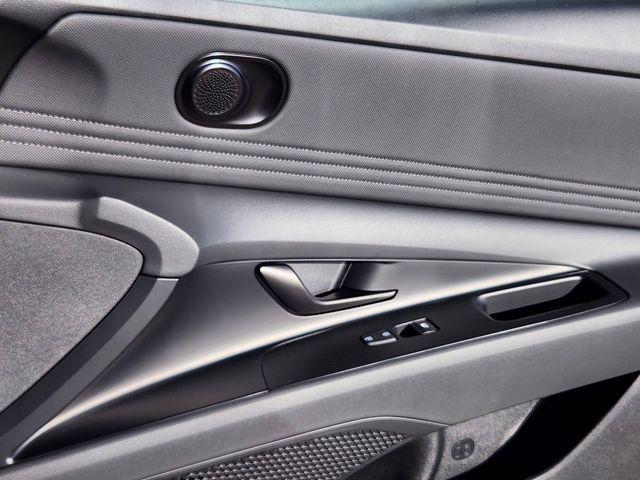 2026 Hyundai Elantra SEL - Photo 13
