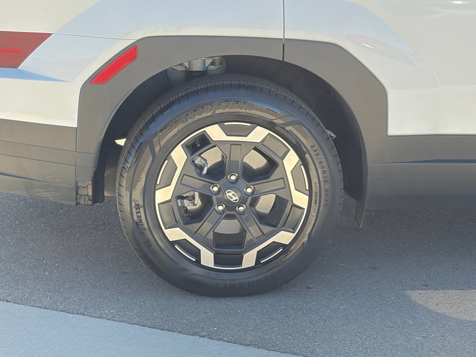 2025 Hyundai Santa Fe SE - Photo 25