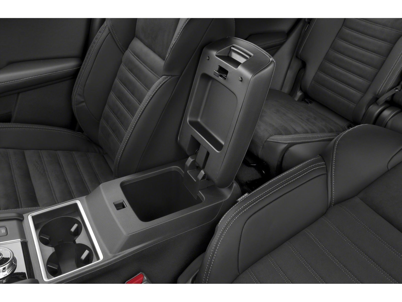 2024 Mitsubishi Outlander SE - Photo 10