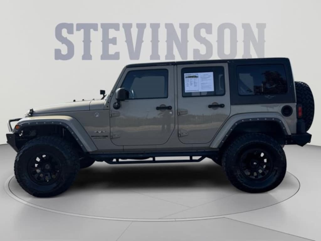 Used 2018 Jeep Wrangler JK Unlimited Sahara 4x4 SUV
