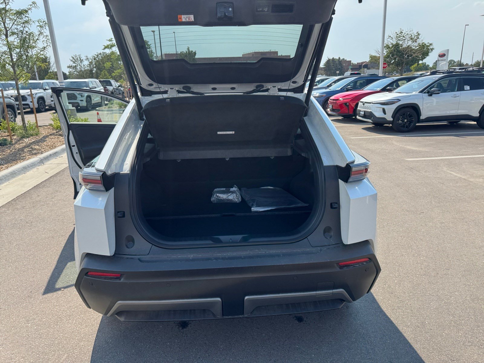2026 Toyota C-HR SE - Photo 34