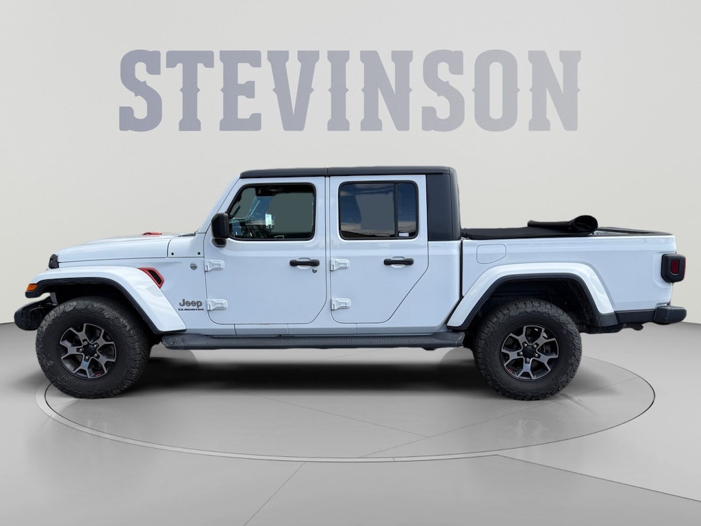 Used 2020 Jeep Gladiator Overland Truck Crew Cab