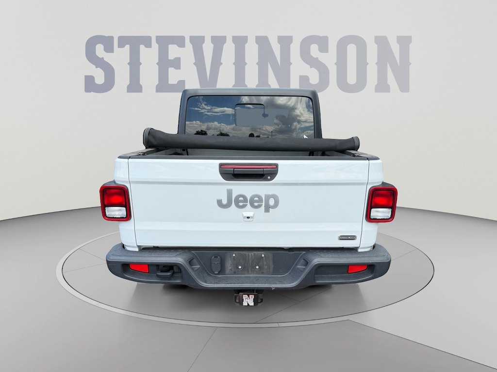 Used 2020 Jeep Gladiator Overland Truck Crew Cab