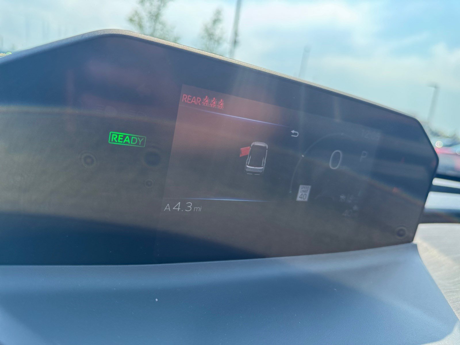 2026 Toyota C-HR SE - Photo 11