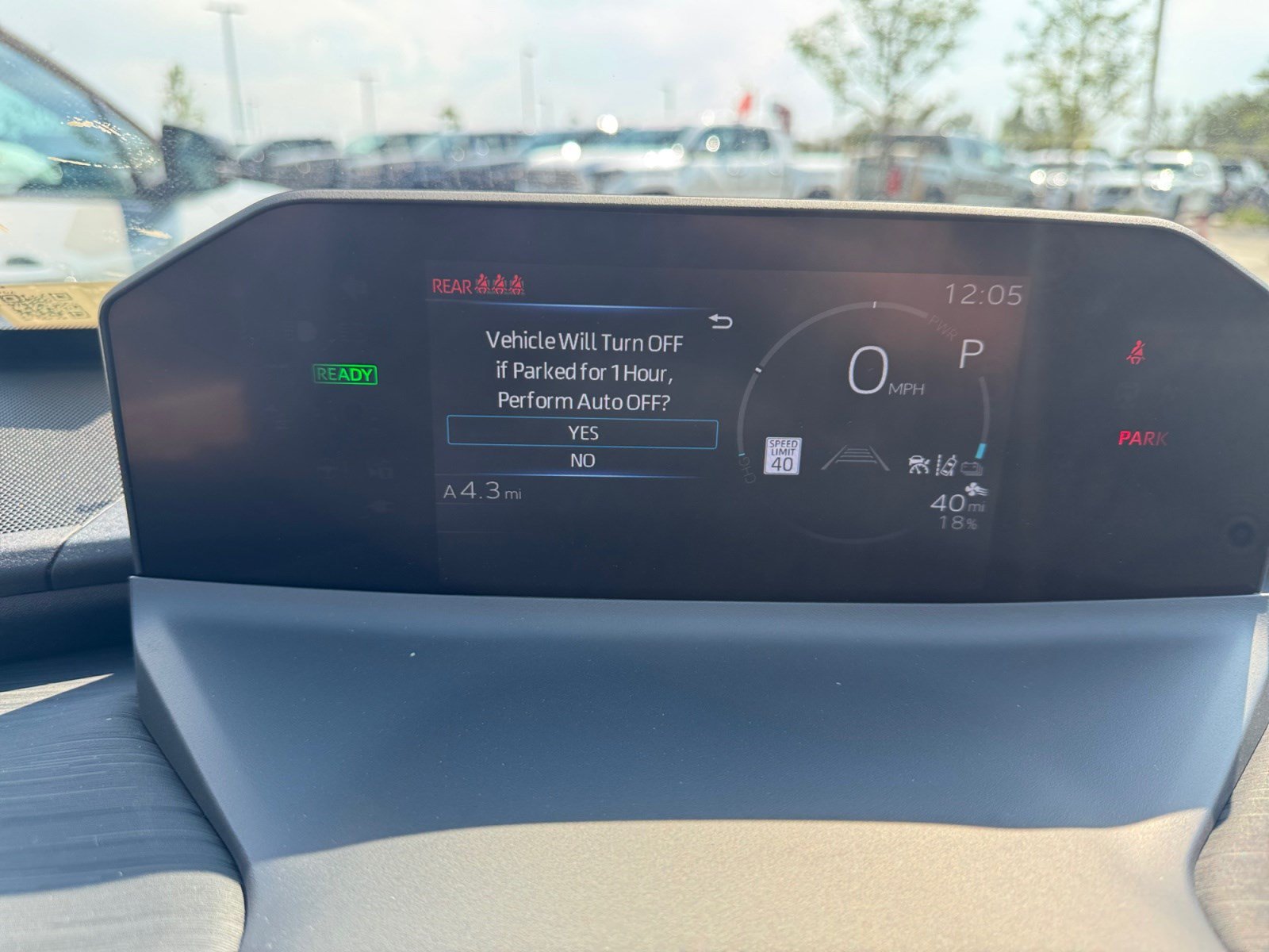 2026 Toyota C-HR SE - Photo 10