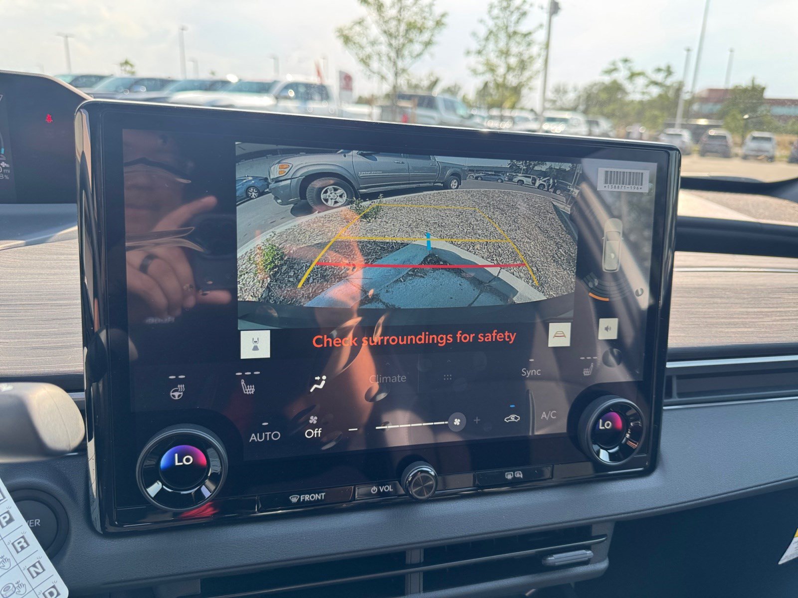2026 Toyota C-HR SE - Photo 29