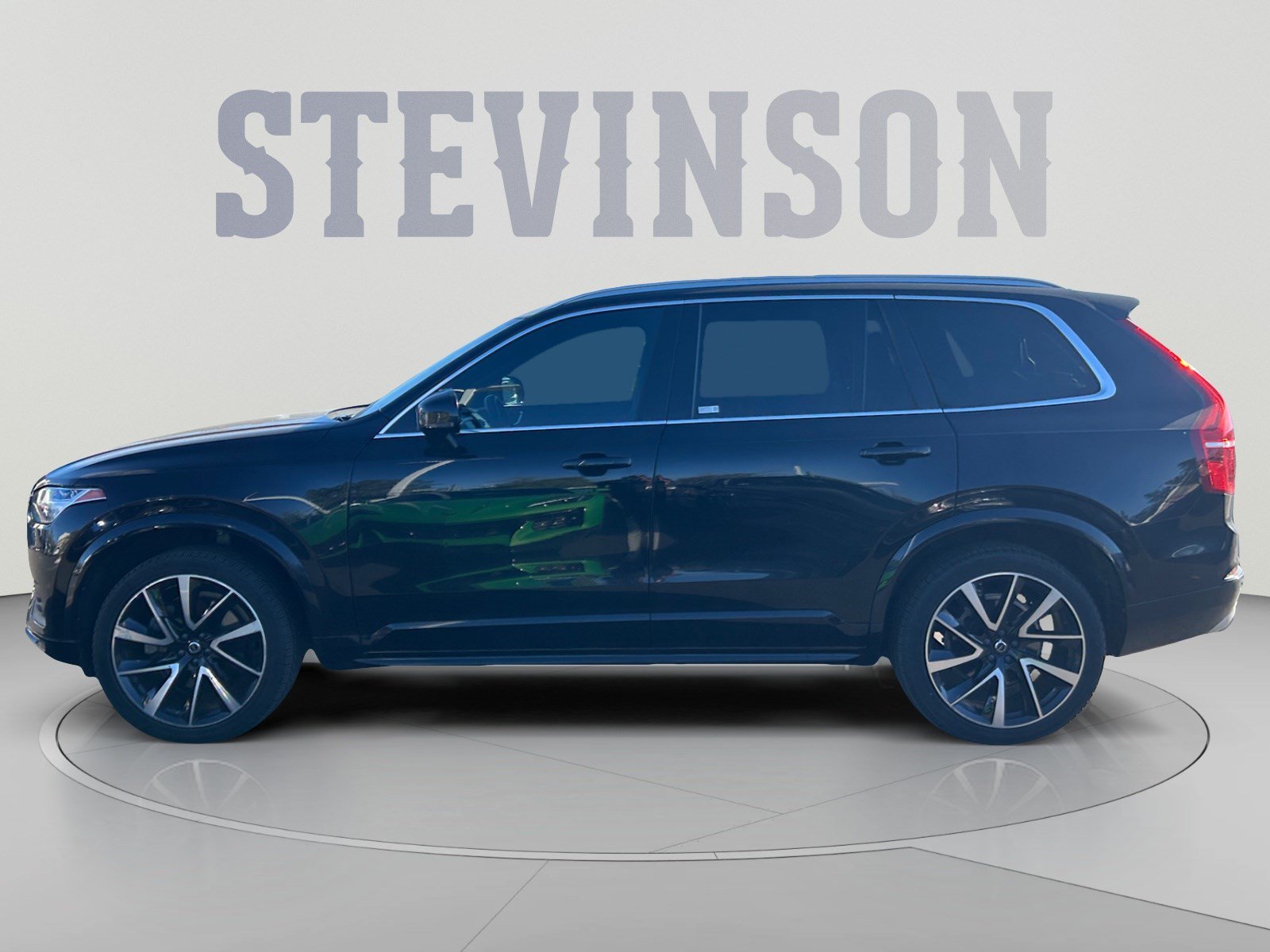 Used 2020 Volvo XC90 T6 Momentum 6 Passenger SUV