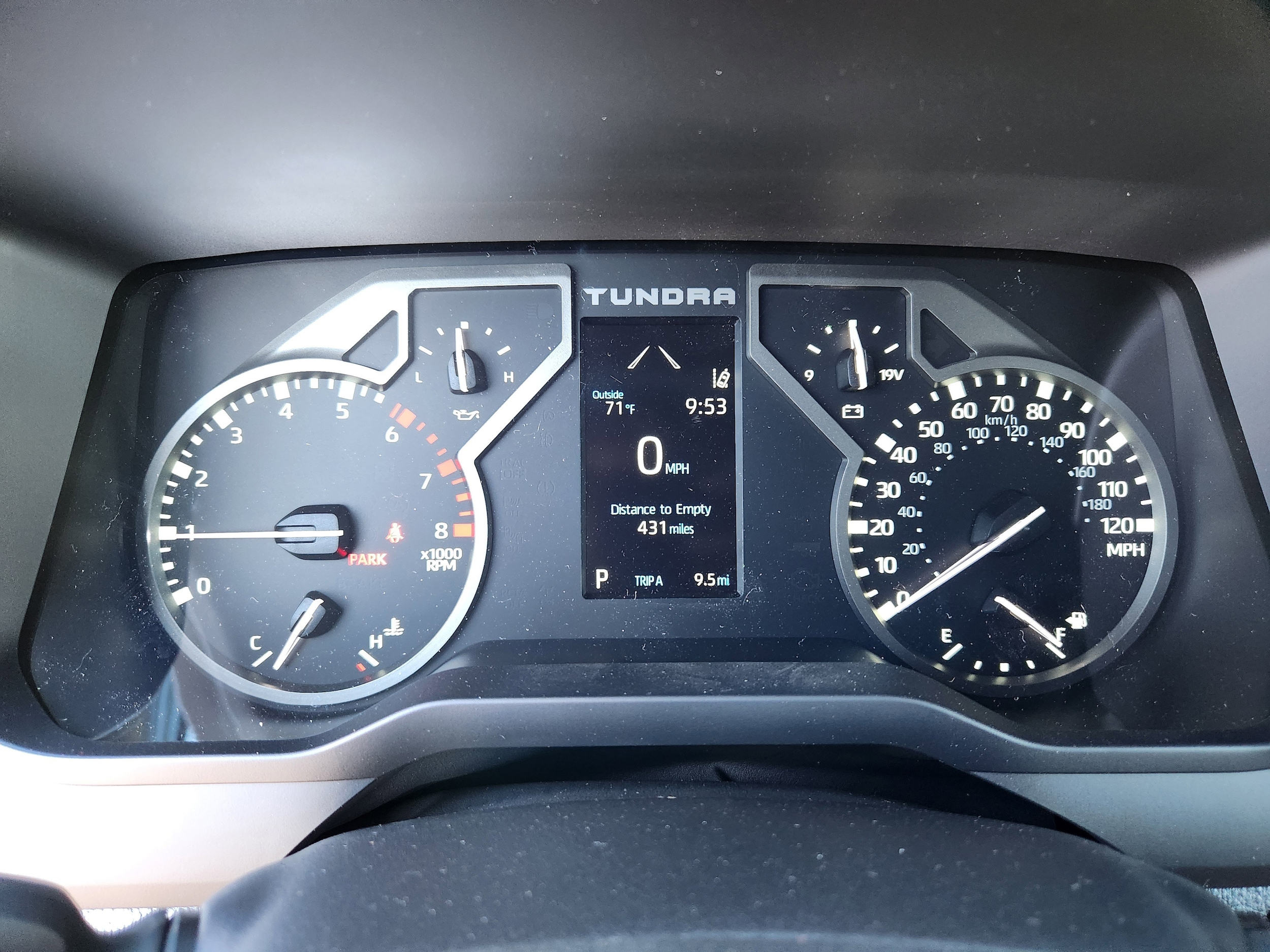 2026 Toyota Tundra SR5 - Photo 17