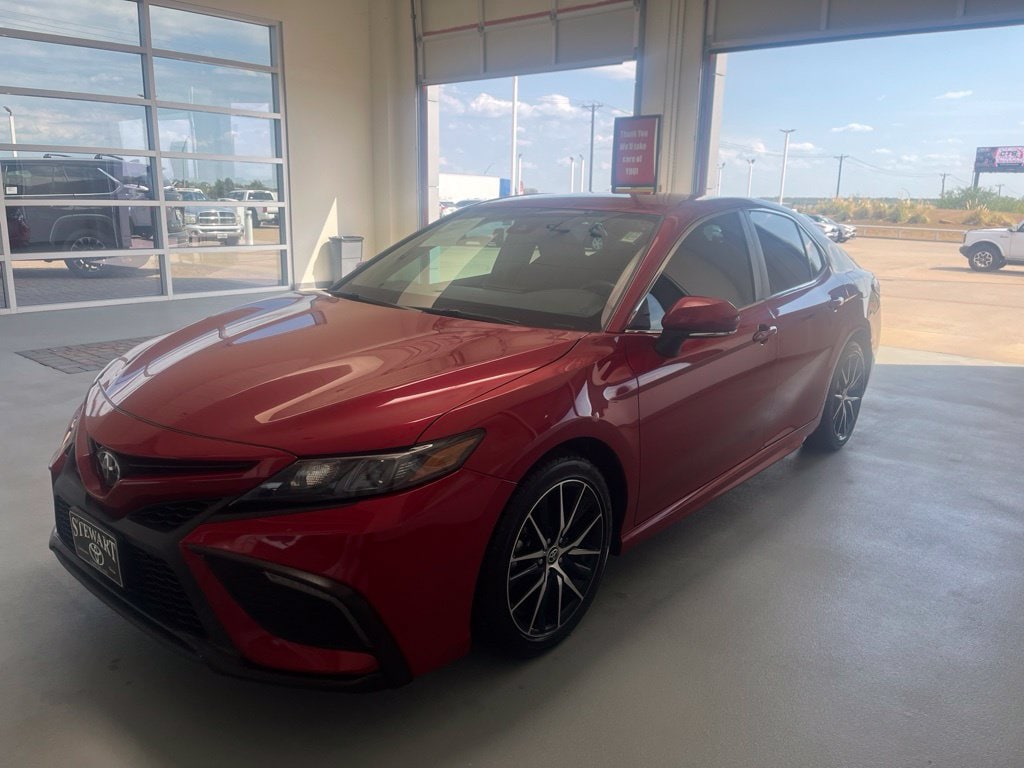 2024 Toyota Camry SE