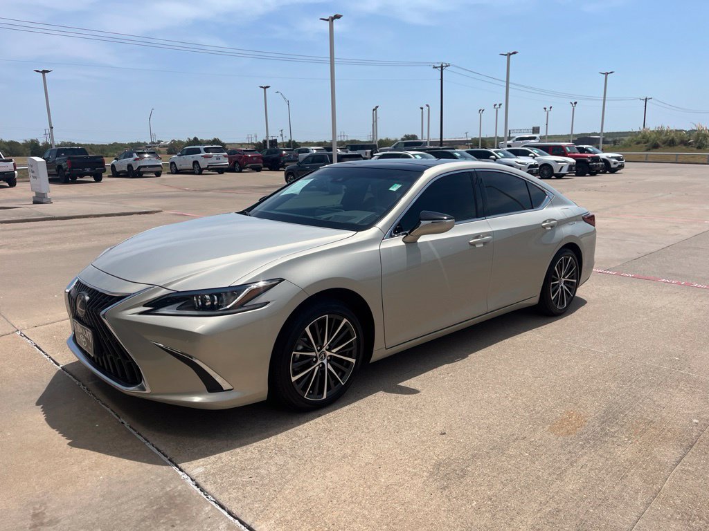 2025 Lexus ES 350