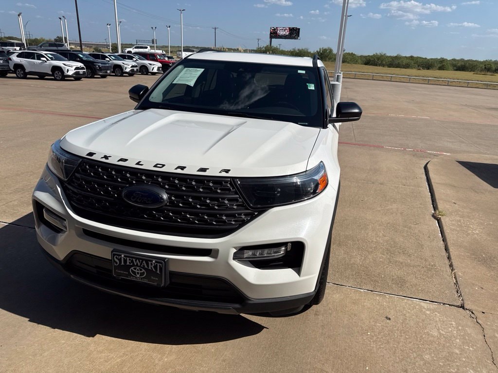 Used 2022 Ford Explorer XLT SUV