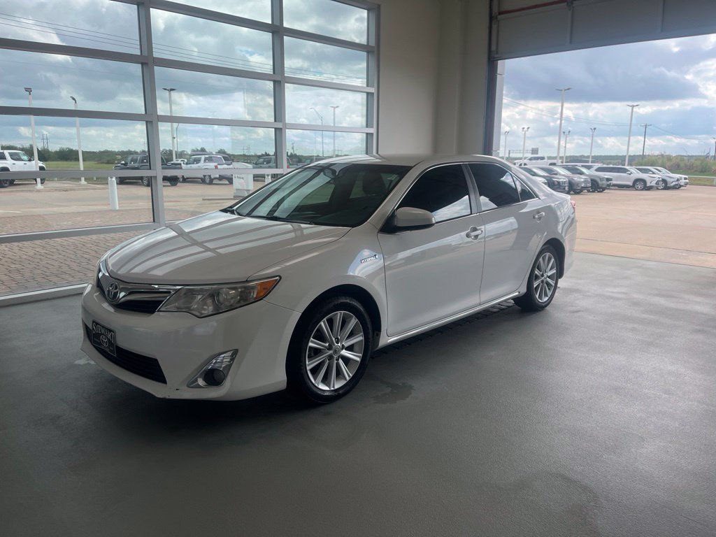 2013 Toyota Camry LE Hybrid
