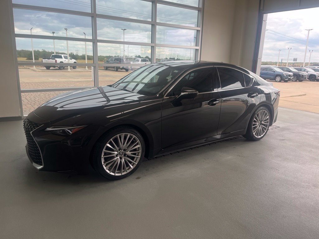 2024 Lexus IS 300