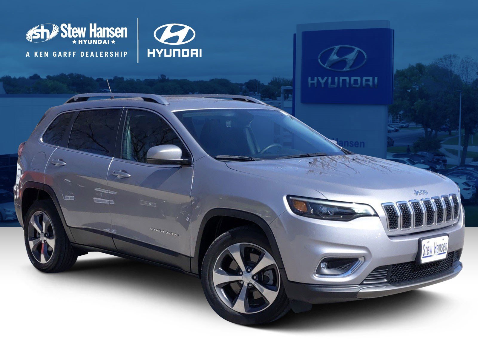 Used 2019 Jeep Cherokee Limited FWD SUV