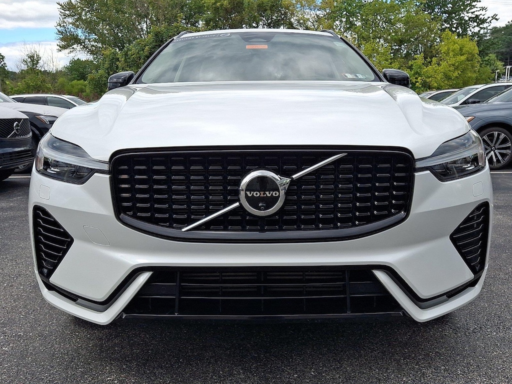 Certified 2024 Volvo XC60 Recharge Plug-In Hybrid Plus Dark Theme SUV