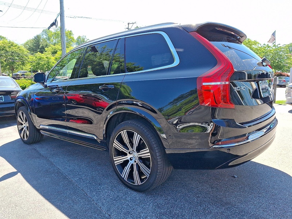 Certified 2024 Volvo XC90 Recharge Plug-In Hybrid Ultimate Bright Theme SUV