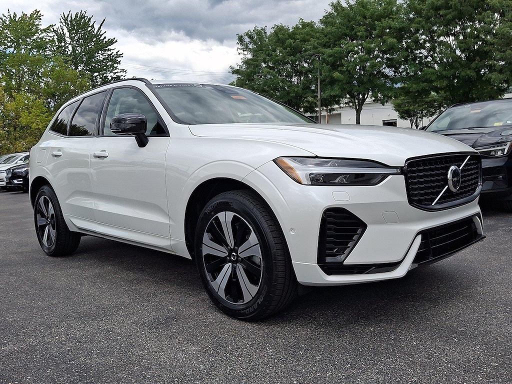 Certified 2024 Volvo XC60 Recharge Plug-In Hybrid Plus Dark Theme SUV