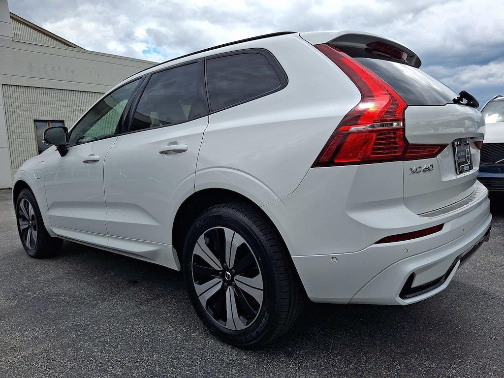 Certified 2024 Volvo XC60 Recharge Plug-In Hybrid Plus Dark Theme SUV