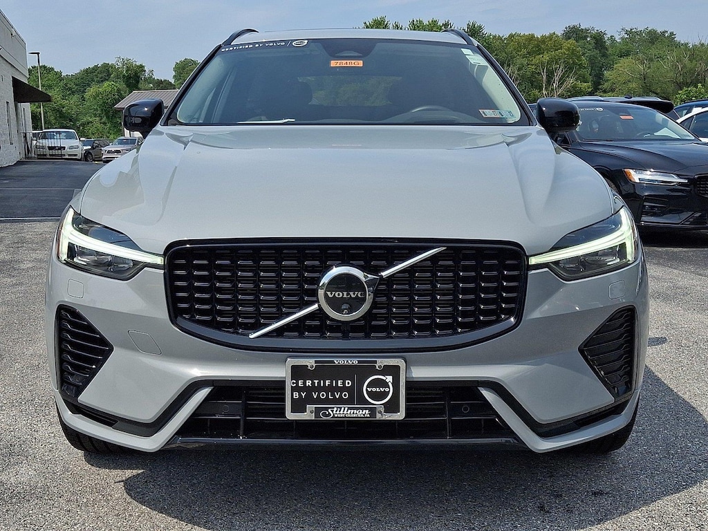 Certified 2024 Volvo XC60 Recharge Plug-In Hybrid Ultimate Dark Theme SUV